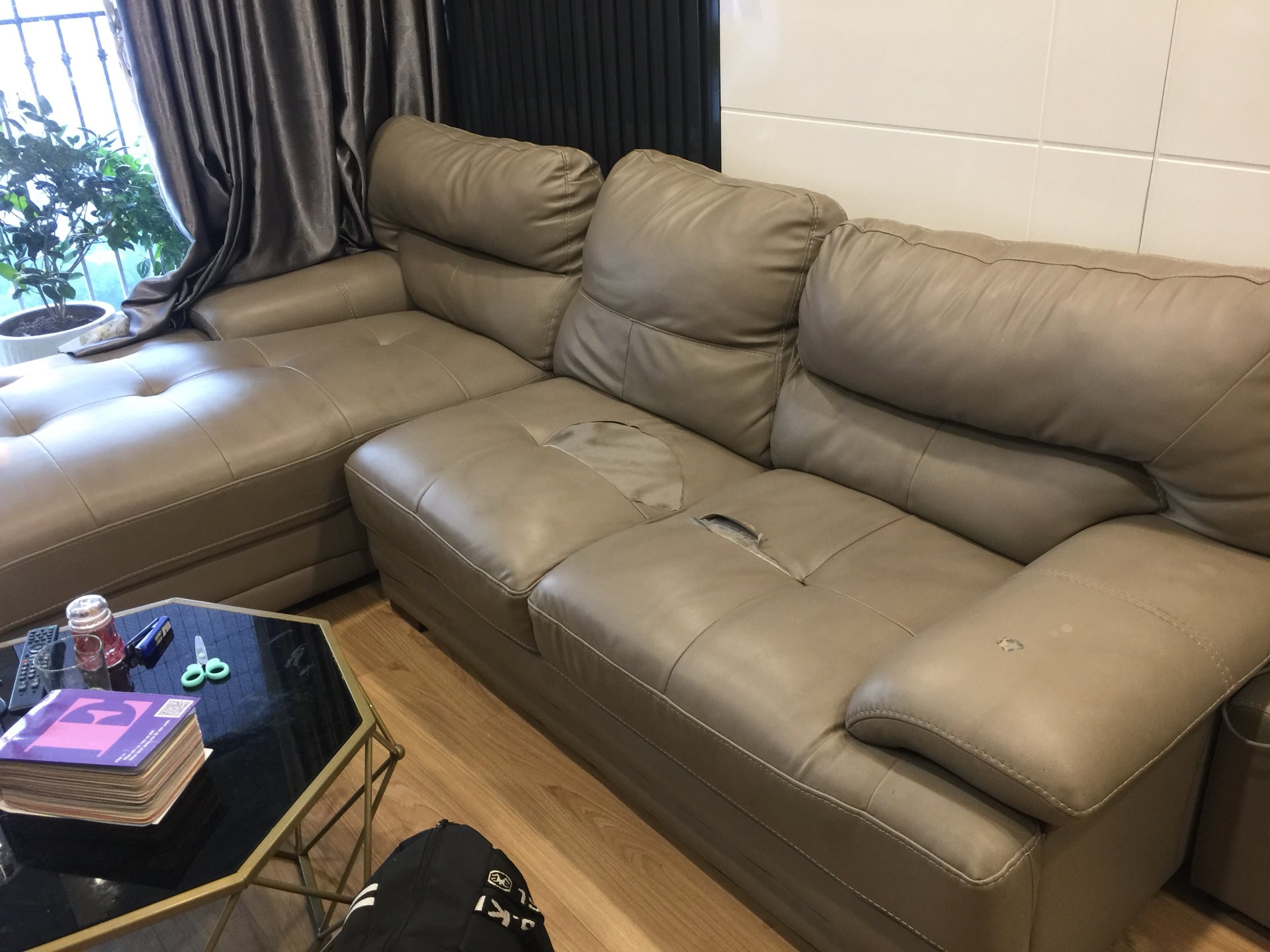 sofa bị rách